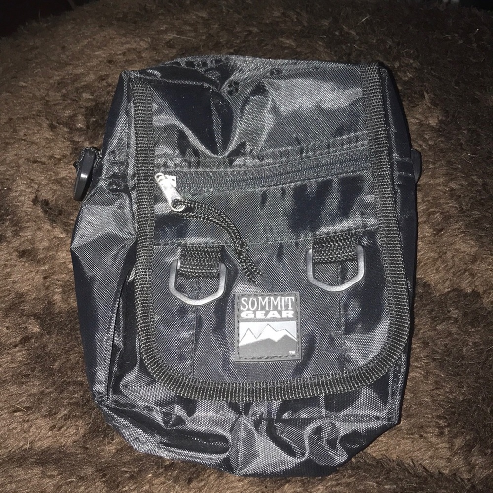 Summit gear black mini bag/pouch 💕